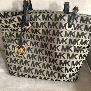 Michael Kors purse